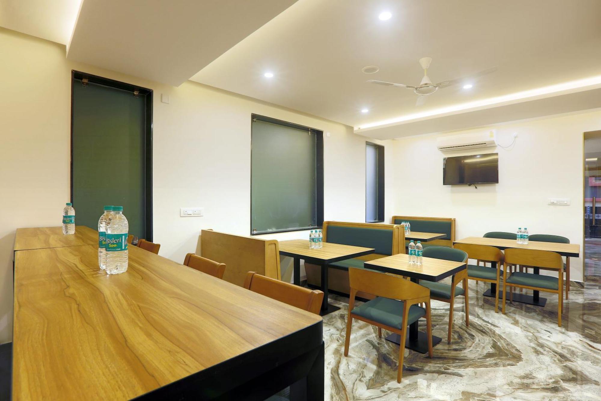 Hotel Sterling Plaza- Bangalore International Airport Dod Jala Eksteriør billede
