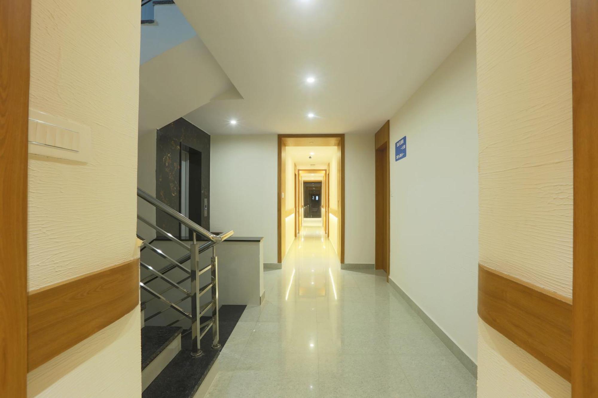 Hotel Sterling Plaza- Bangalore International Airport Dod Jala Eksteriør billede