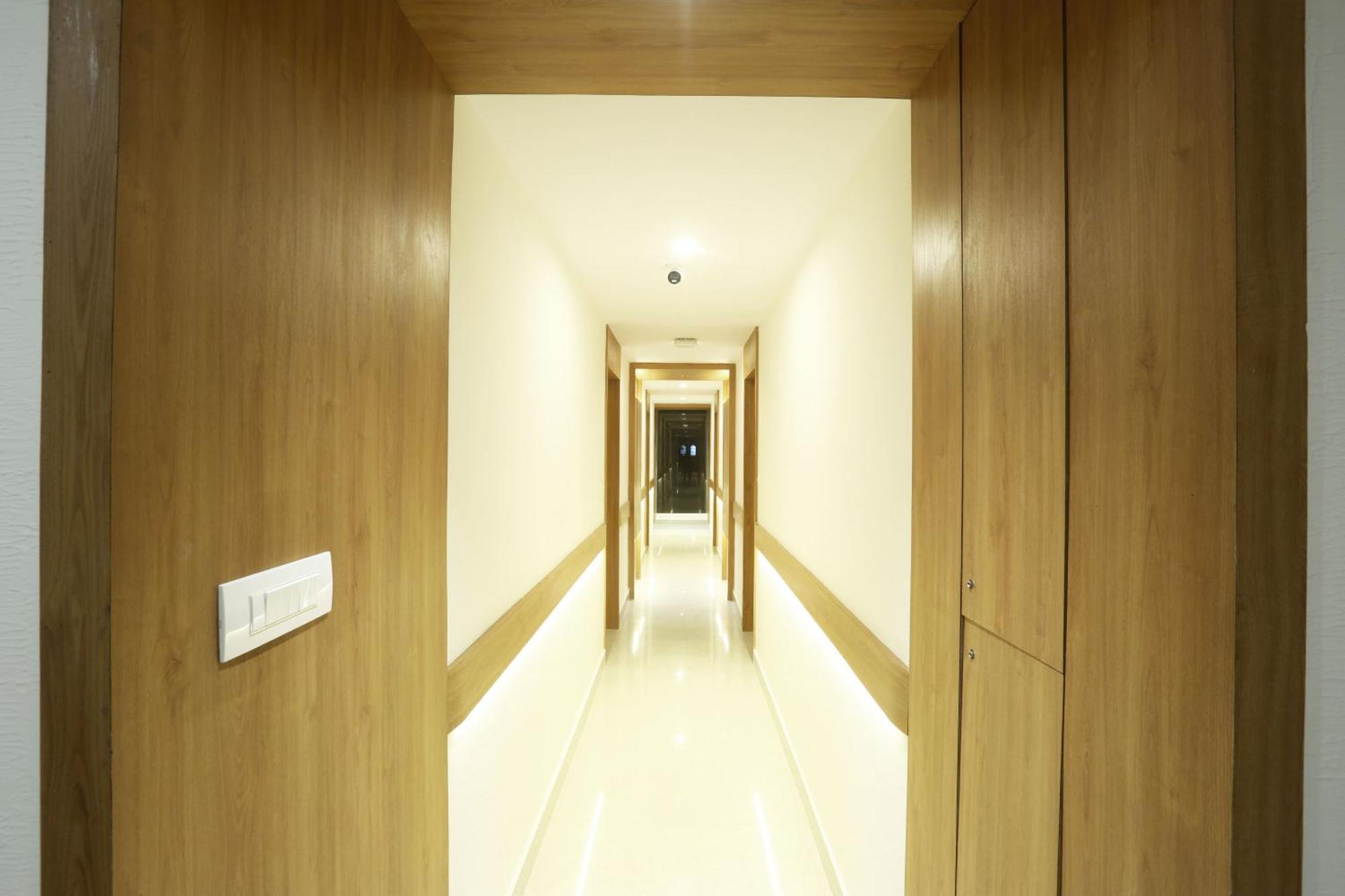 Hotel Sterling Plaza- Bangalore International Airport Dod Jala Eksteriør billede